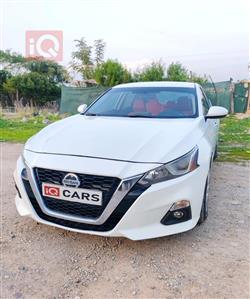 نيسان ألتيما